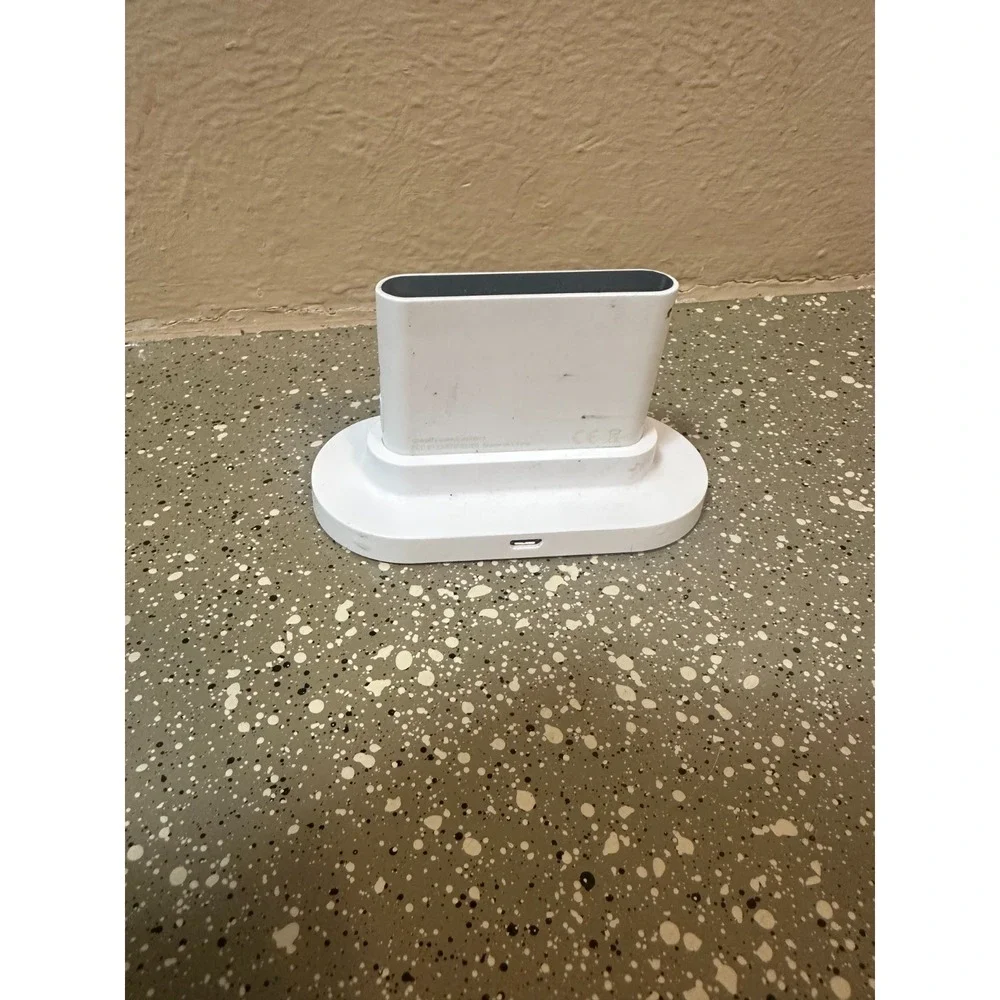 Shopify Chip and Swipe Credit Card Reader Wireless White Model S1701